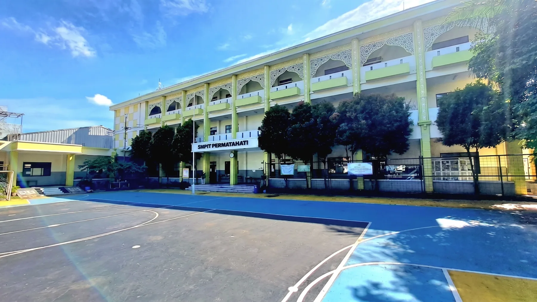 Suasana SMPIT Permata Hati Bekasi